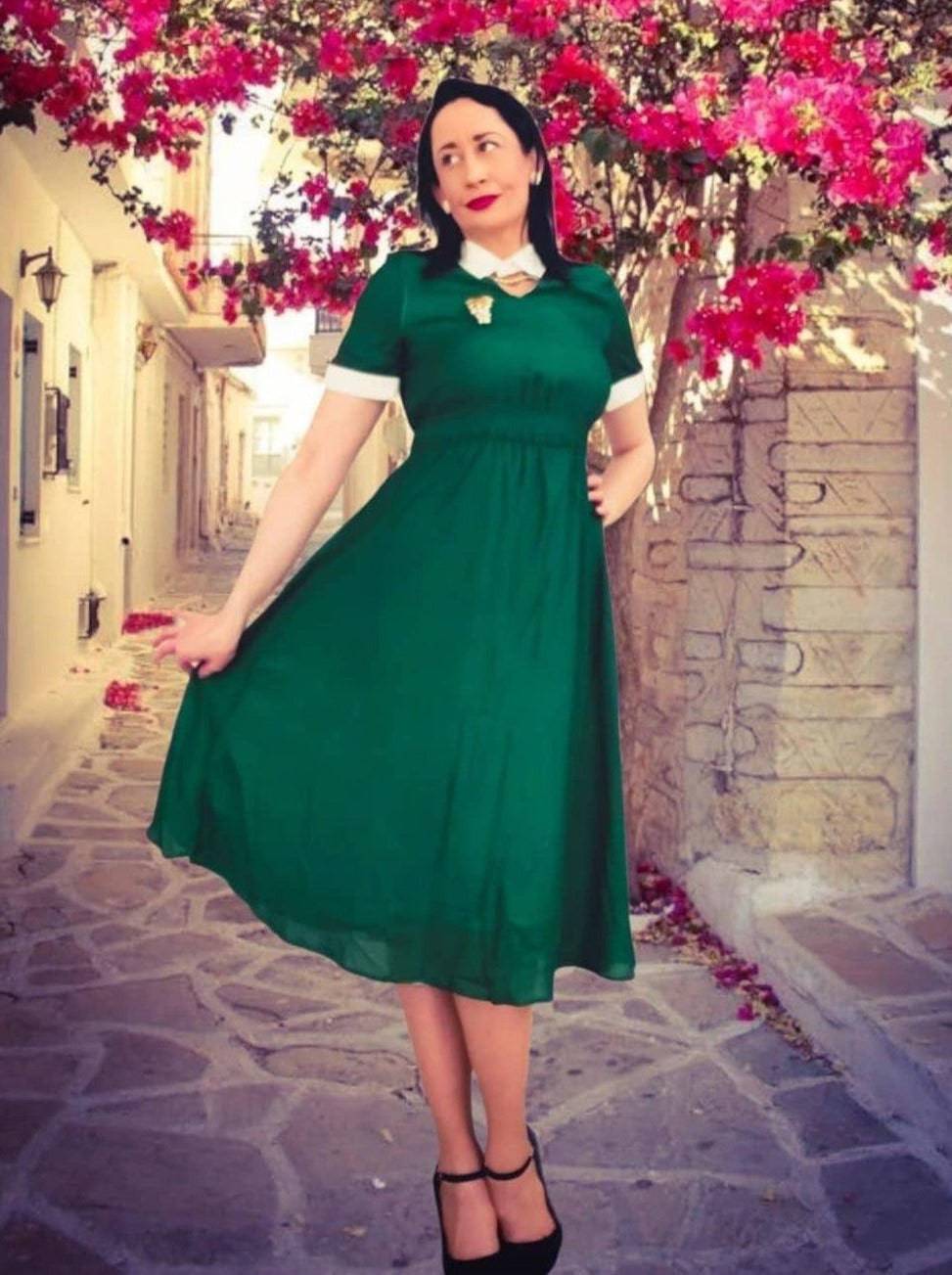 AVA 1940s Vintage Keyhole Neckline Dress Bottle Green - Poison Arrow Retro