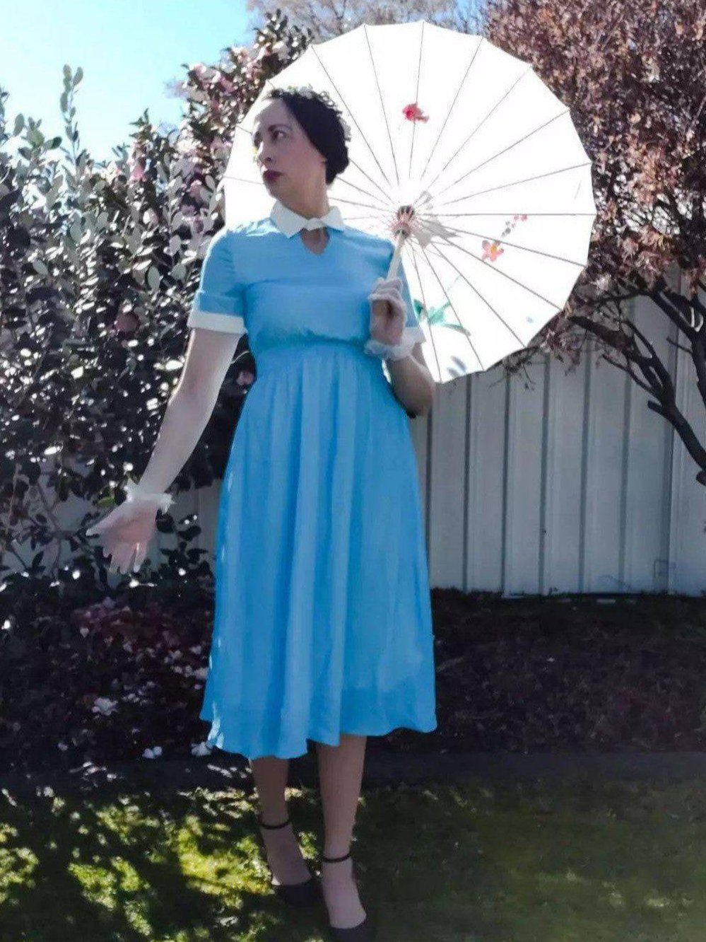 AVA 1940s Vintage Keyhole Neckline Dress Sky Blue - Poison Arrow Retro